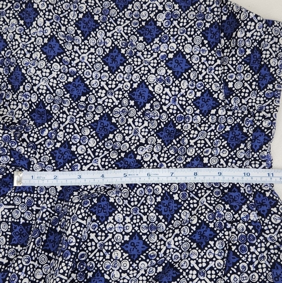 Vintage Tommy Hilfiger Blue & White Designed 100% Cotton Shorts - Picture 8 of 8